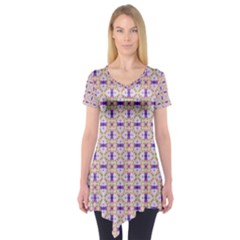 Background Image Tile Geometric Short Sleeve Tunic  by Pakrebo