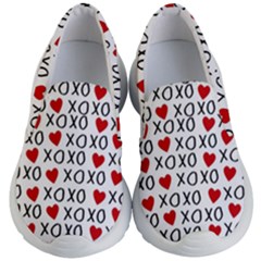 Xo Valentines Day Pattern Kids  Lightweight Slip Ons by Valentinaart