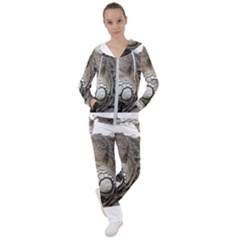 Iguana Portrait Profile Close Up Women s Tracksuit by Wegoenart