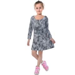 Soft Gray Stone Pattern Texture Design Kids  Long Sleeve Velvet Dress by dflcprintsclothing