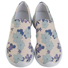 Vintage Floral Blue Pattern Women s Lightweight Slip Ons