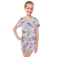 Vintage Floral Lilac Pattern Pink Kids  Mesh Tee And Shorts Set