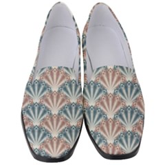 Vintage Scallop Blue Red Pattern Women s Classic Loafer Heels