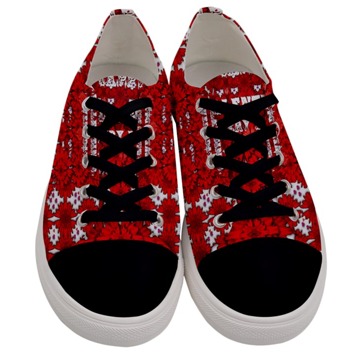 Happy Valentines Every Day Men s Low Top Canvas Sneakers