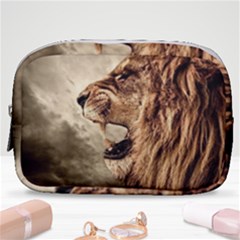 Roaring Lion Make Up Pouch (small) by Sudhe