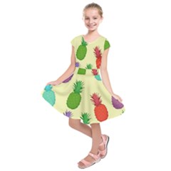 Colorful Pineapples Wallpaper Background Kids  Short Sleeve Dress by Sudhe