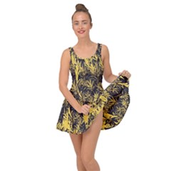 Artistic Yellow Background Inside Out Casual Dress