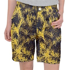 Artistic Yellow Background Pocket Shorts