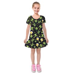 St Patricks Day Pattern Kids  Short Sleeve Velvet Dress