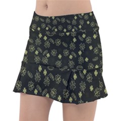 St Patricks Day Pattern Tennis Skirt by Valentinaart