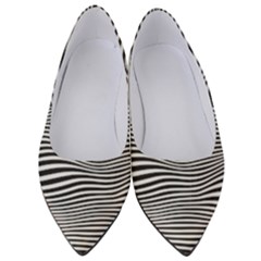 Retro Psychedelic Waves Pattern 80s Black And White Women s Low Heels by genx