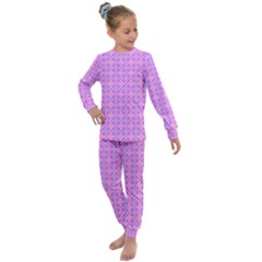 Wreath Differences Kids  Long Sleeve Set 