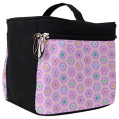 A Hexagonal Pattern Unidirectional Make Up Travel Bag (big) by Pakrebo