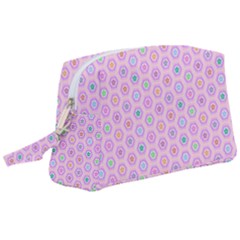 A Hexagonal Pattern Unidirectional Wristlet Pouch Bag (large)