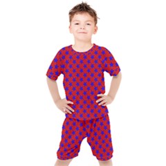 Blue Stars Pattern On Red Kids  Tee And Shorts Set by BrightVibesDesign