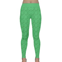 Clover Quatrefoil Pattern Classic Yoga Leggings by emilyzragz