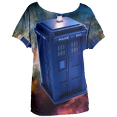 The Police Box Tardis Time Travel Device Used Doctor Who Women s Oversized Tee by Sudhe