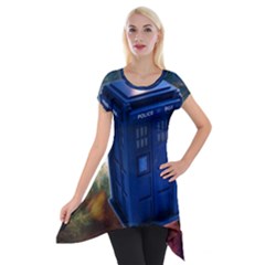 The Police Box Tardis Time Travel Device Used Doctor Who Short Sleeve Side Drop Tunic by Sudhe