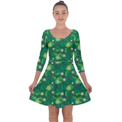 4 Leaf Clover Star Glitter Seamless Quarter Sleeve Skater Dress by Pakrebo