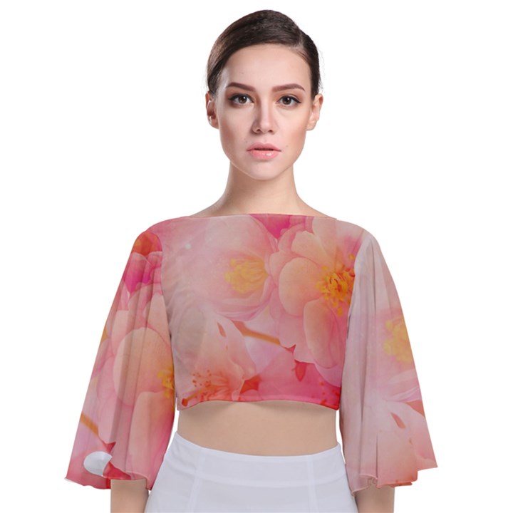 Wonderful Floral Design, Soft Colors Tie Back Butterfly Sleeve Chiffon Top