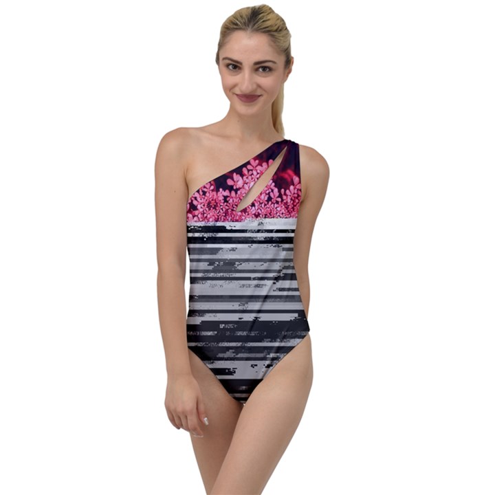 Static Wall Queen Anne s Lace To One Side Swimsuit