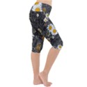 Black And White With Daisies Lightweight Velour Cropped Yoga Leggings View3