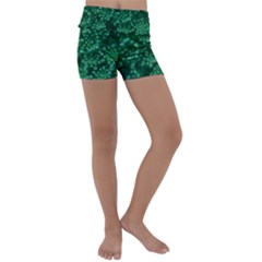 Green Queen Anne s Lace (up Close) Kids  Lightweight Velour Yoga Shorts