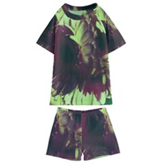 Green Glowing Flower Kids  Swim Tee And Shorts Set