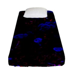 Red-edged Blue Sedum Fitted Sheet (single Size) by okhismakingart