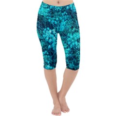 Blue-green Compound Flowers Lightweight Velour Cropped Yoga Leggings