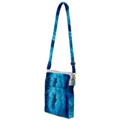 Blue Closing Queen Annes Lace Multi Function Travel Bag