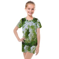 Green Closing Queen Annes Lace Kids  Mesh Tee And Shorts Set