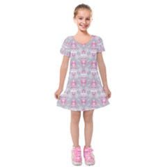 Seamless Pattern Background Kids  Short Sleeve Velvet Dress