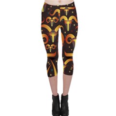 Stylised Horns Black Pattern Capri Leggings 