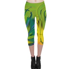 Abstract Pattern Lines Wave Capri Leggings 