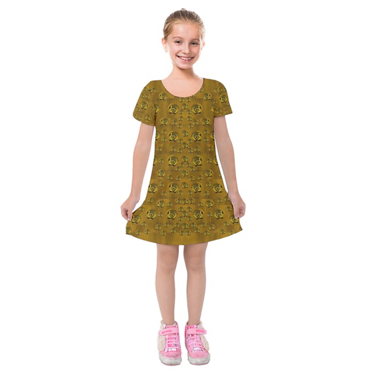 Freedom And Spectacular Butterflies Kids  Short Sleeve Velvet Dress