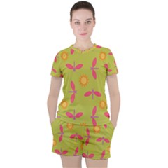 Dragonfly Sun Flower Seamlessly Women s Tee And Shorts Set