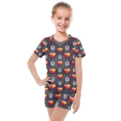 Love Heart Background Valentine Kids  Mesh Tee And Shorts Set