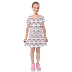 Seamless Pattern Background Cube Kids  Short Sleeve Velvet Dress