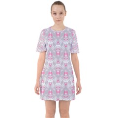 Seamless Pattern Background Sixties Short Sleeve Mini Dress