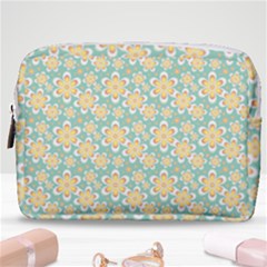 Seamless Pattern Floral Pastels Make Up Pouch (medium)