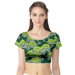 Seamless Turtle Green Short Sleeve Crop Top