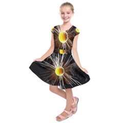 Abstract Exploding Design Kids  Short Sleeve Dress