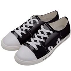 Grey Eyes Kitty Cat Women s Low Top Canvas Sneakers