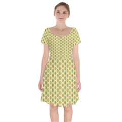 Hexagonal Pattern Unidirectional Yellow Short Sleeve Bardot Dress