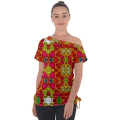 Abstract Background Pattern Doodle Tie-up Tee