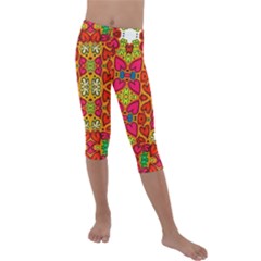 Abstract Background Pattern Doodle Kids  Lightweight Velour Capri Leggings 