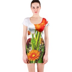 Tulip Gerbera Composites Broom Short Sleeve Bodycon Dress by Pakrebo