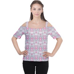 Seamless Pattern Background Cutout Shoulder Tee