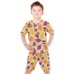 Acorn Leaves Pattern Kids  Tee And Shorts Set by HermanTelo